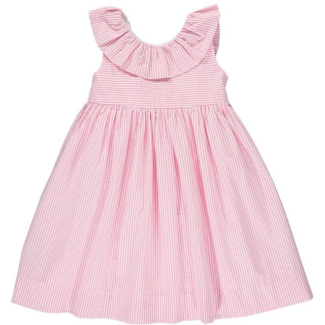 Amaia Kids ♥夏の予感。︎﻿﻿暖かい季節になると人気のPoppy dress.﻿﻿背中のVカットとその下で結ぶ華やかなリボンが印象的な一枚。﻿﻿今シーズンのPoppy dressはピンクと白のストライプ柄サッカー生地を使用しています。﻿﻿【期間限定】5月6日(水)23:59までキャンペーン実施中↓↓﻿﻿︎Amaia Kids(アマイアキッズ)の一部商品が最大20% OFF! ﻿﻿︎通常100円毎に1ポイントが貯まるオンラインショップにて、100円毎に10ポイントが貯まります。嬉しいポイント10倍!﻿﻿↓↓オンラインショップ﻿https://bonitatokyo.com﻿﻿︎「キャッシュレス・消費者還元制度」でオンラインショップにてクレジットカードご利用のお客様はお支払い金額の5%還元中。﻿﻿︎ Amaia Kids (アマイアキッズ)で使用したリバティファブリックで作られた未発売のブランドオリジナルポーチを『税抜35,000円以上』お買上げのお客様にプレゼント【個数限定】詳しくはHPをご覧ください。﻿﻿↓↓ショップ﻿伊勢丹新宿店本館6階﻿(現在臨時休業中)﻿﻿#bonitatokyo #amaiakids #アマイアキッズ #アマイアキッズ専門店 #シャーロット王女 #キャサリン妃 #ジョージ王子 #ルイ王子 #ベビーギフト #女の子ママ #女の子ベビー #女の子ワンピース #出産祝い #ママライフ #むすめふく #娘コーデ