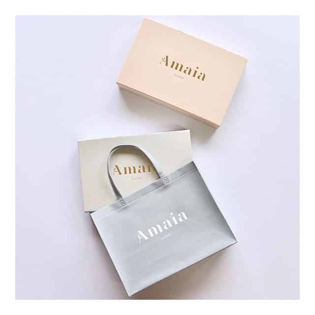 Amaia Kids ♥﻿Perfect bag to carry the gift box  ﻿﻿新登場の不織布ショップバッグ(有料)️ ﻿﻿Amaia Kids (アマイアキッズ) オリジナルギフトボックスがぴったり入る大きさです。﻿不織布なので小さく畳んでエコバッグとして持ち運びも﻿ご利用の際は、ご購入される商品をオンラインショップのカートに入れ、カートページの「ギフトサービスを利用する」をご選択ください。﻿﻿﻿﻿↓↓ONLINE STORE﻿https://bonitatokyo.com﻿﻿︎オンラインショップにてクレジットカードご利用のお客様はお支払い金額の5%還元中。還元制度は6月末まで。﻿﻿︎ Amaia Kids (アマイアキッズ)で使用したリバティファブリックで作られた未発売のブランドオリジナルポーチを『税抜35,000円以上』お買上げのお客様にプレゼント【個数限定】詳しくはHPをご覧ください。﻿﻿↓↓STORE﻿伊勢丹新宿店本館6階 ISETAN﻿〈館内ではマスクご着用をお願いしております〉﻿﻿#bonitatokyo #amaiakids #アマイアキッズ #シャーロット王女 #キャサリン妃 #ベビーギフト #女の子ママ #女の子ベビー #ベビー服 #出産祝いギフト #出産祝い #ママライフ #むすめふく #男の子ベビー #ギフトボックス #ママリ#コドモノ