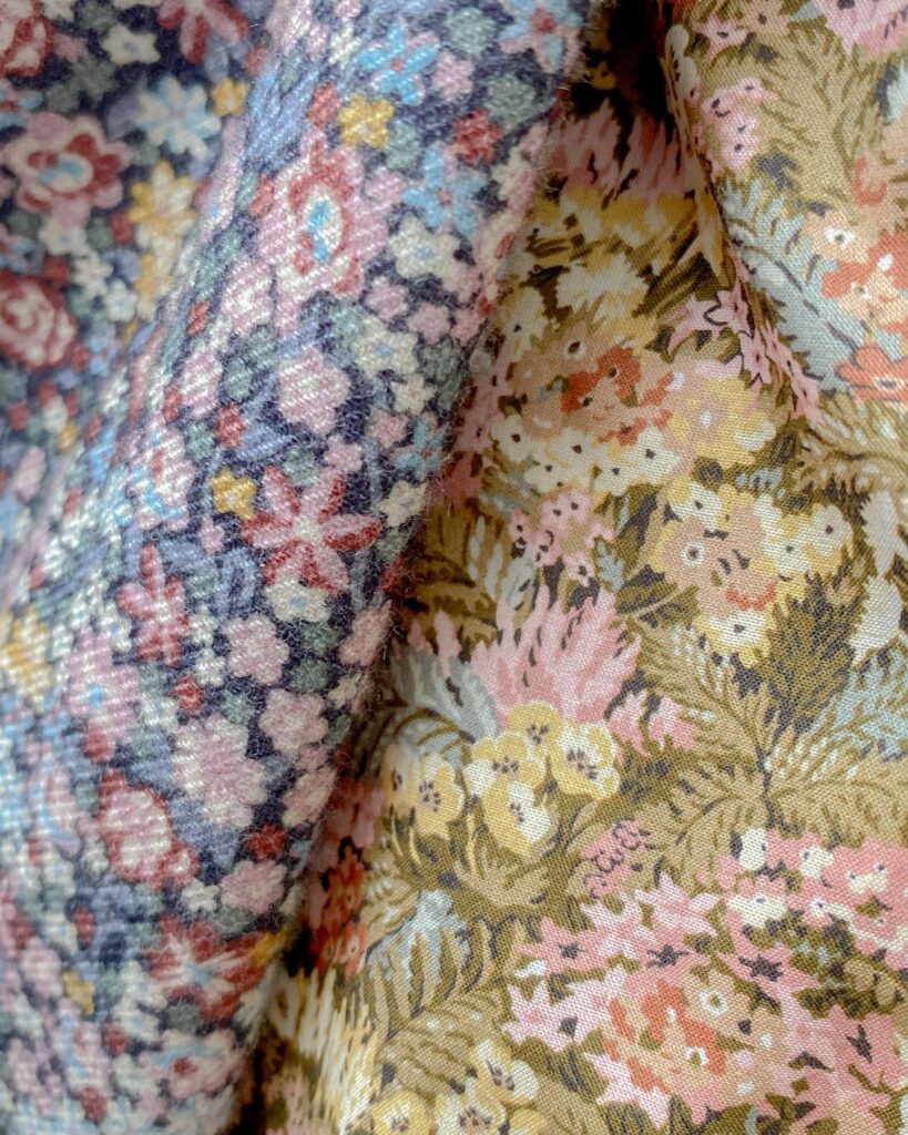 Pink mix9月10日(日)21:00発売の新作生地2種🫶ピンク x チャコール🖤ピンク x カーキー🤎貴方はどちらのお生地がお好きですか⁡@amaia_japan⁡▼OnlineShophttps://amaia.jp