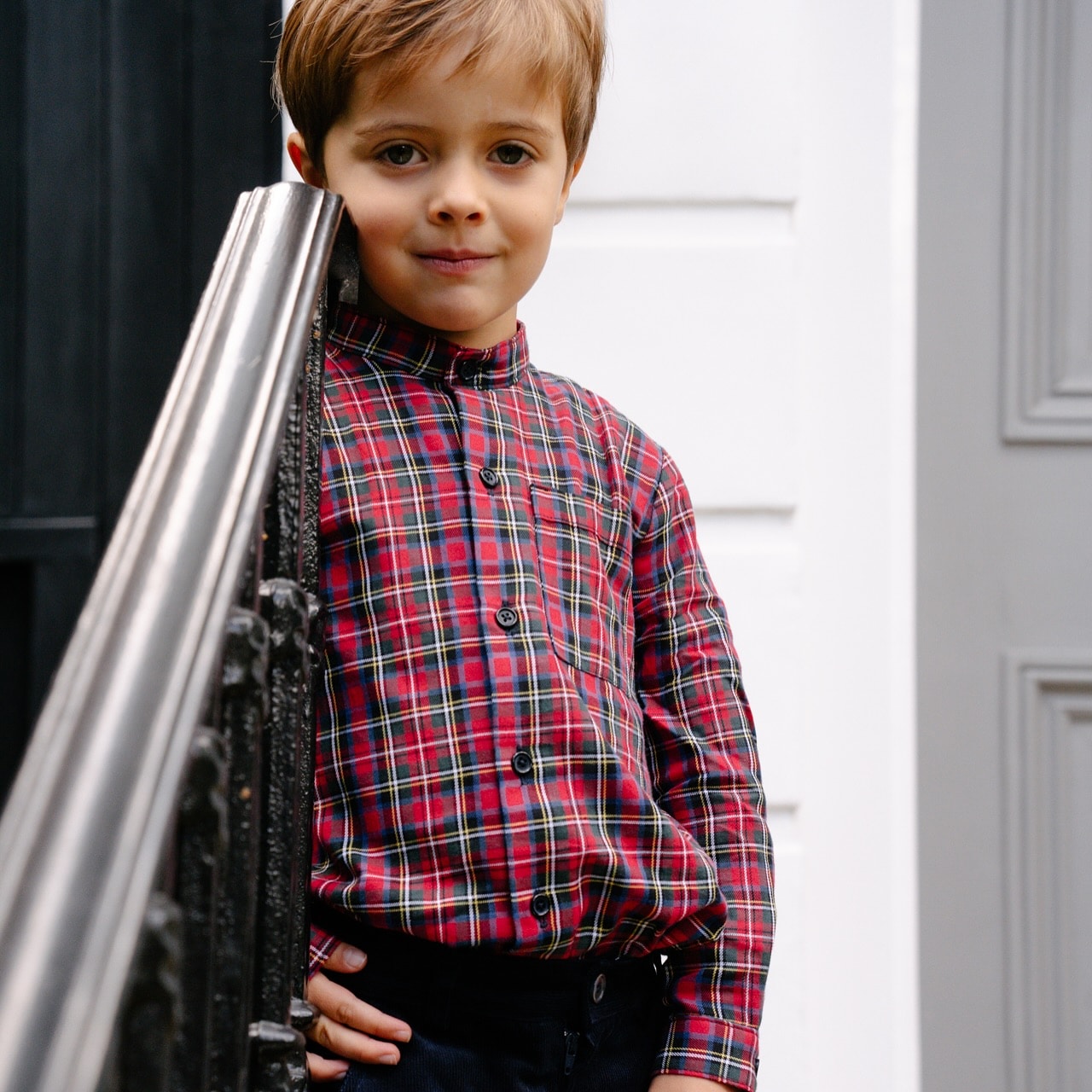 【Amaia Kids 2024クリスマスコレクション】for Boys⁡ウォーム感のあるレッドは、セーターやコートの下に合わせても、覗くタータンチェック柄がアクセントに🦌⁡伊勢丹新宿店先行販売アイテムで、数量限定のため在庫に限りがございます。サイズ完売分の再入荷はございませんので、ご了承ください。⁡お早めにチェックしてくださいね⁡【ショップポイント10倍開催中】⁡#アマイアキッズ #amaiakids #amaiajapan #クリスマス準備 #クリスマスコレクション #男の子ファッション #男の子コーデ #男の子服 #男の子ママ #キッズフォーマル ⁡@amaia_japan⁡▼オンラインショップhttps://amaia.jp