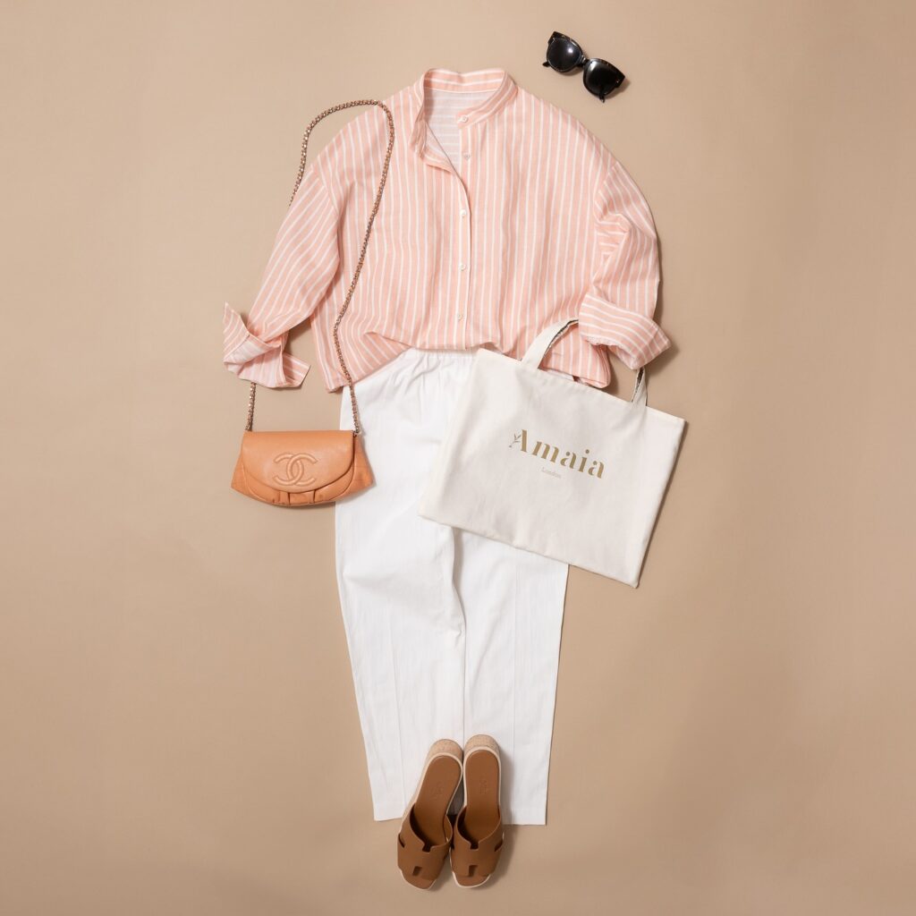 【Breeze Oversized Shirt】ピーチストライプ×スタンドカラーが軽やかな春夏の風を感じさせる一枚。オーバーサイズシルエットでリラックス感のある着こなしが楽しめます♡インでもアウトでもスタイリング自在◎上質なコットンリネン素材で、羽織としても活躍◎エアコン対策や日除けとしても重宝するアイテムです上品な春夏スタイルを彩る一枚を、ぜひご覧ください。#アマイアキッズ #amaiakids #amaiajapan #イギリスブランド #英国ブランド #春夏コーデ #ママコーデ #きれいめコーデ #上品カジュアル #大人カジュアル #britishgrace@amaia_japan⁡▼オンラインショップhttps://amaia.jp