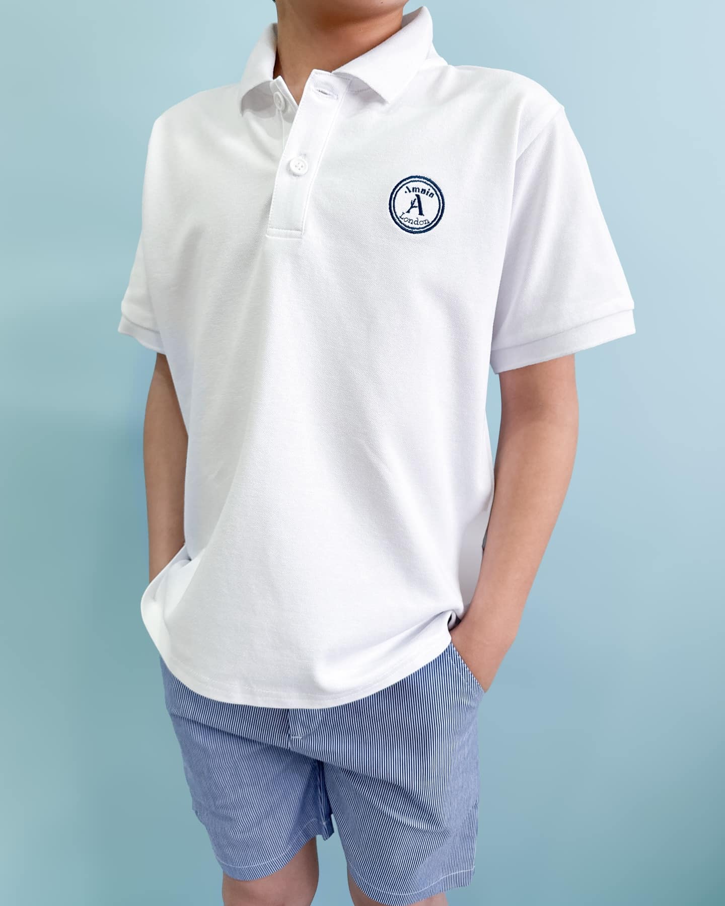 シンプルでおしゃれに🩵どんなシーンにもぴったりなポロシャツお出かけや学校、スポーツにも使える万能アイテムですご家族で春夏コーデをお楽しみください♡#アマイアキッズ #amaiakids #amaiajapan #英国子供服 #ポロシャツ #ポロシャツコーデ #男の子コーデ #キッズブランド #イギリスブランド #むすこ服 #むすこーで #男の子服 @amaia_japan⁡▼オンラインショップhttps://amaia.jp