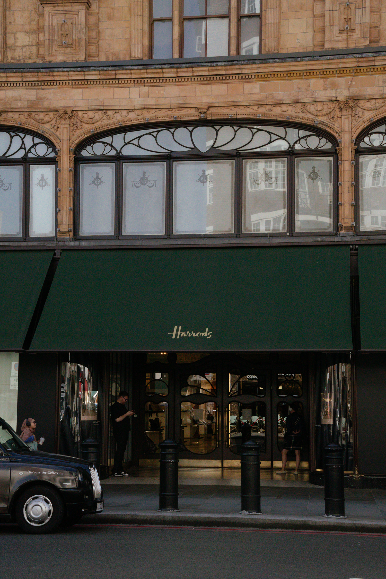英国ロンドンの名門百貨店Harrods（ハロッズ） に店舗をオープン