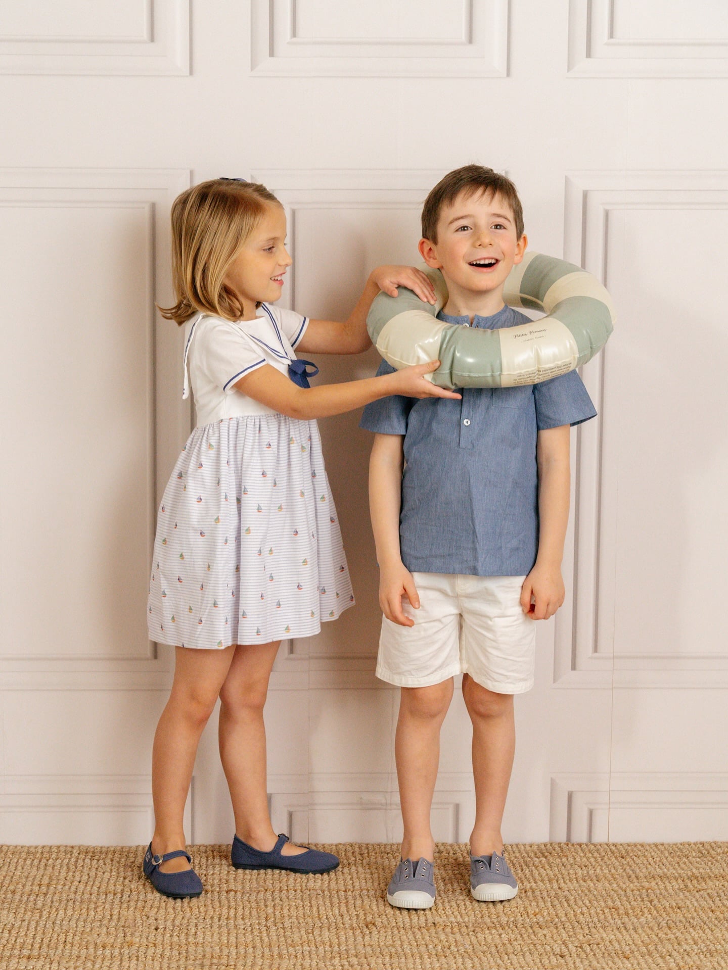 夏休みの1ページ️海やお出かけに️マリンテイストや爽やかなシャンブレー素材で、写真映えもバッチリな夏のおすすめスタイル📸思い出に残るような、笑顔あふれる一日になりますように。素敵な夏休みをお過ごしください♡#アマイアキッズ #amaiakids #amaiajapan #英国子供服 #サマーコーデ #女の子コーデ #男の子コーデ #リンクコーデ #マリンルック #夏休み #記念写真@amaia_japan⁡▼オンラインショップhttps://amaia.jp